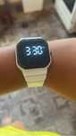 Vand ceas smart la moda