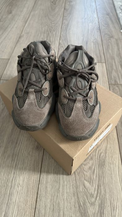 Adidasi yeezy 500 clay brown noi 42