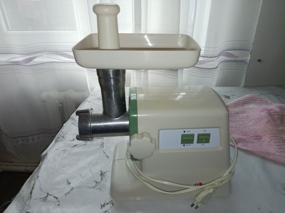 Көшіп жатырым сол үшін сатып жатырмын