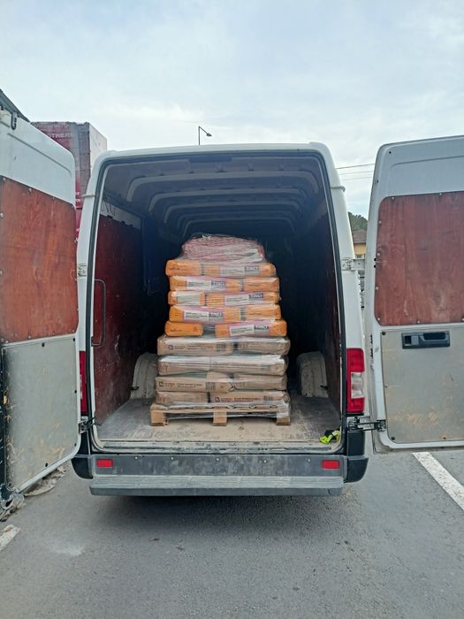 Transport marfă.Debarasări deșeuri mobilă și construcții.Mutări