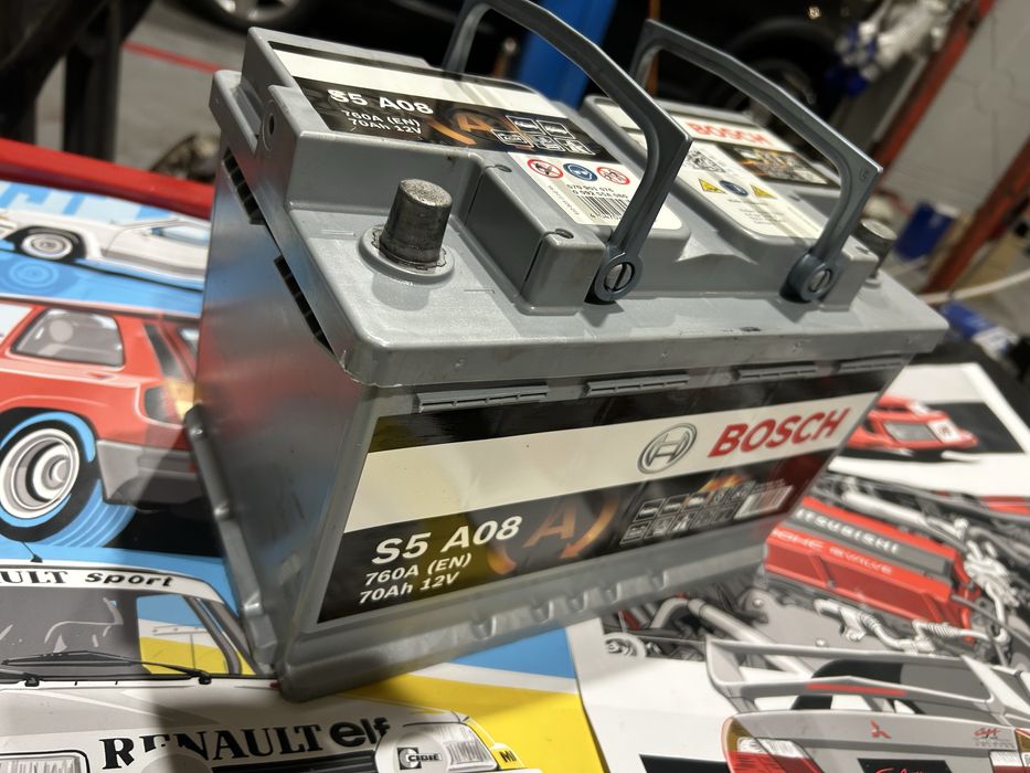 Baterii auto-bosch agm-exide boost 72Ah-rombat premier+motrio EFB 72Ah