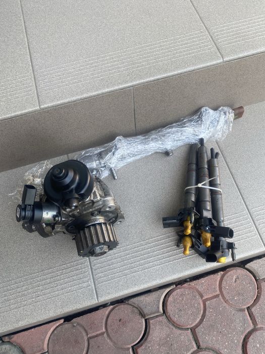 Injectoare pompa rampa vw skoda 240 cp 03N