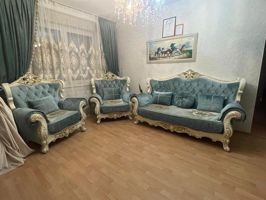 Продам диван и 2 кресла б/у