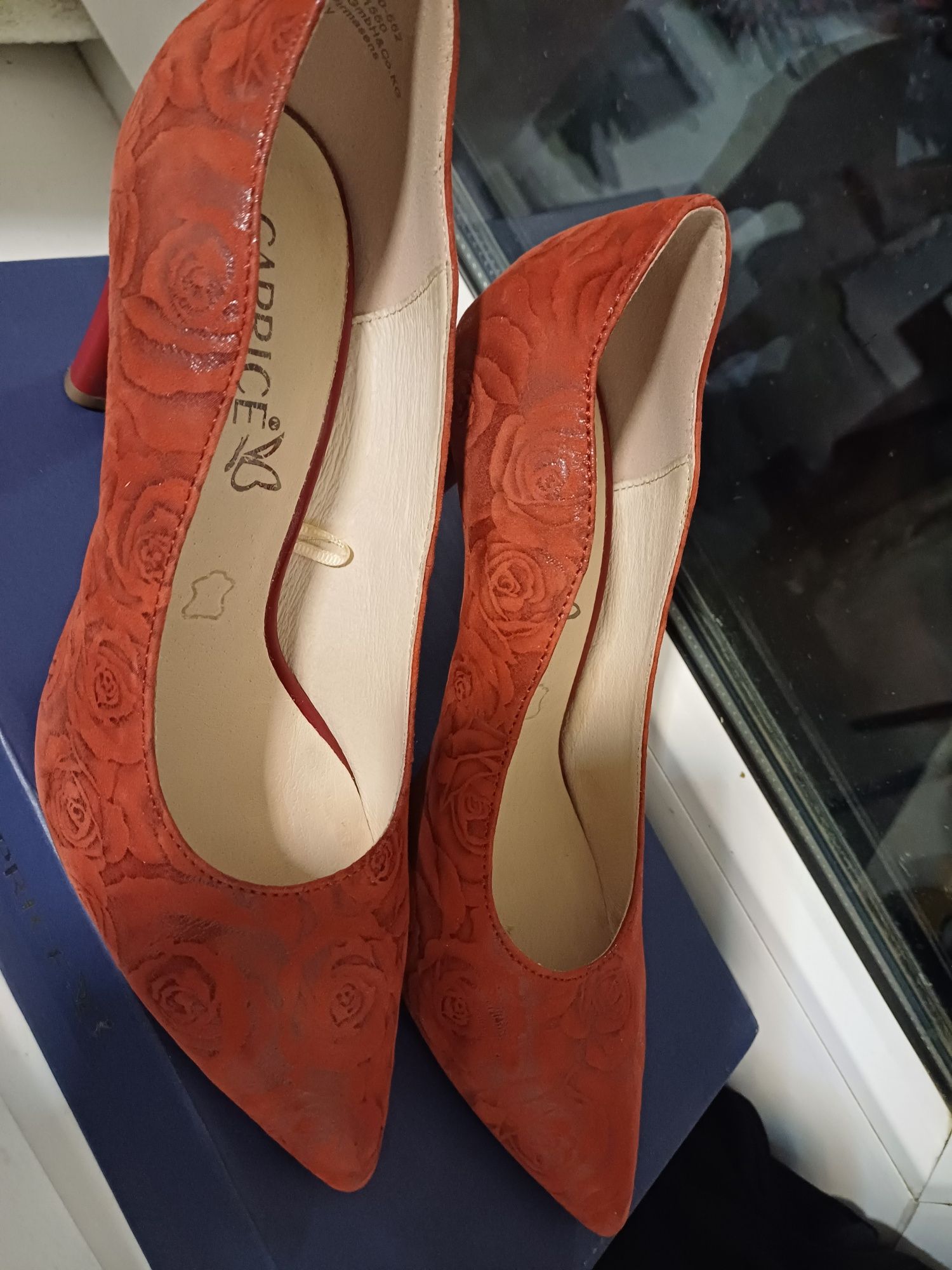 Pantofi damă Caprice premium