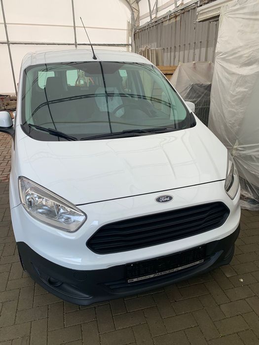 Ford Transit Courier