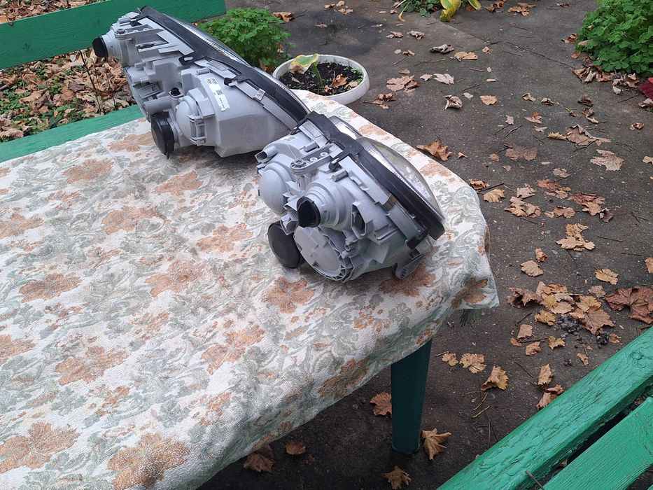 Фарове за Мерцедес  C класа W203