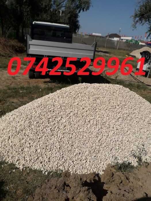 Piatra concasata marmura alba nisip balastru sort pamant vegetal