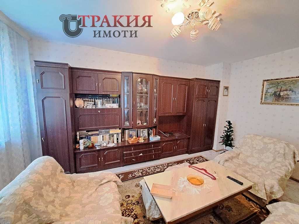Продава се Тристаен апартамент в Стара Загора, Център - 60 кв.м за 1217 €/кв.м - Снимка #1