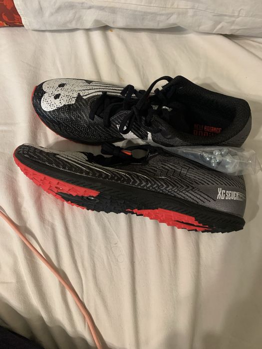 Нови New Balance мъжки маратонки и бутонки.