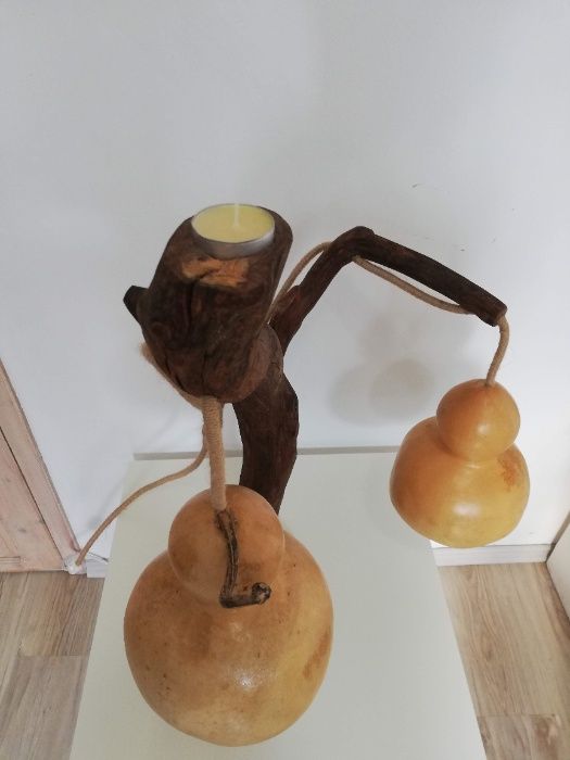 Лампа ръчна изработка/естествен материал/дърво/настолна/кратуни