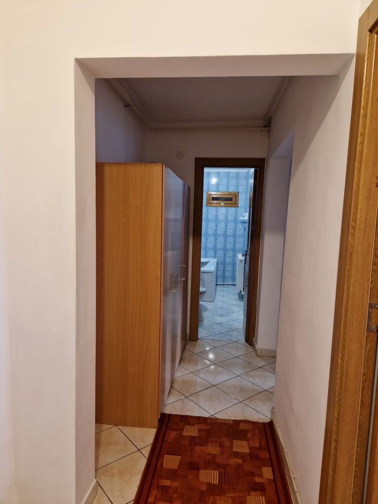 Persoana fizica, vand apartament 2 camere, NEGOCIABIL, central, 60 mp