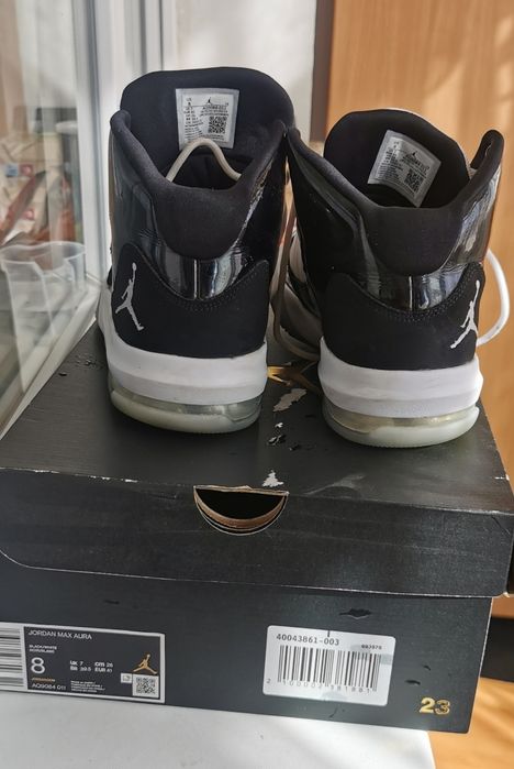Jordan 4 Max Aura