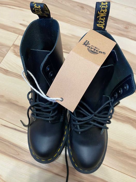 Ghete din piele: DR MARTENS - Nepurtati