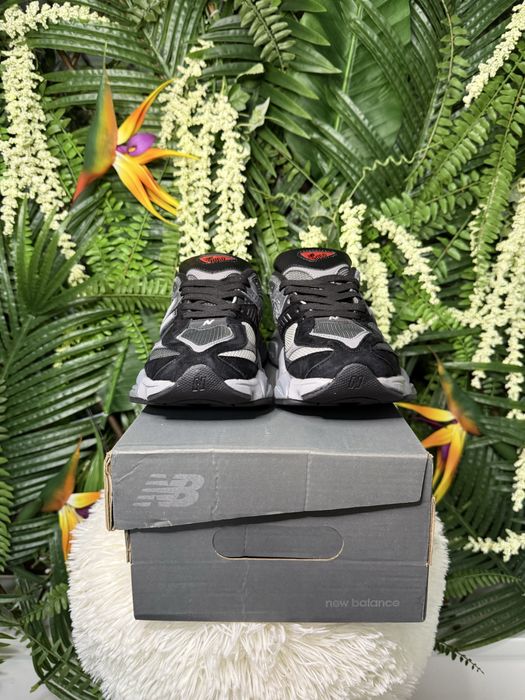 New Balance 9060 Black Grey