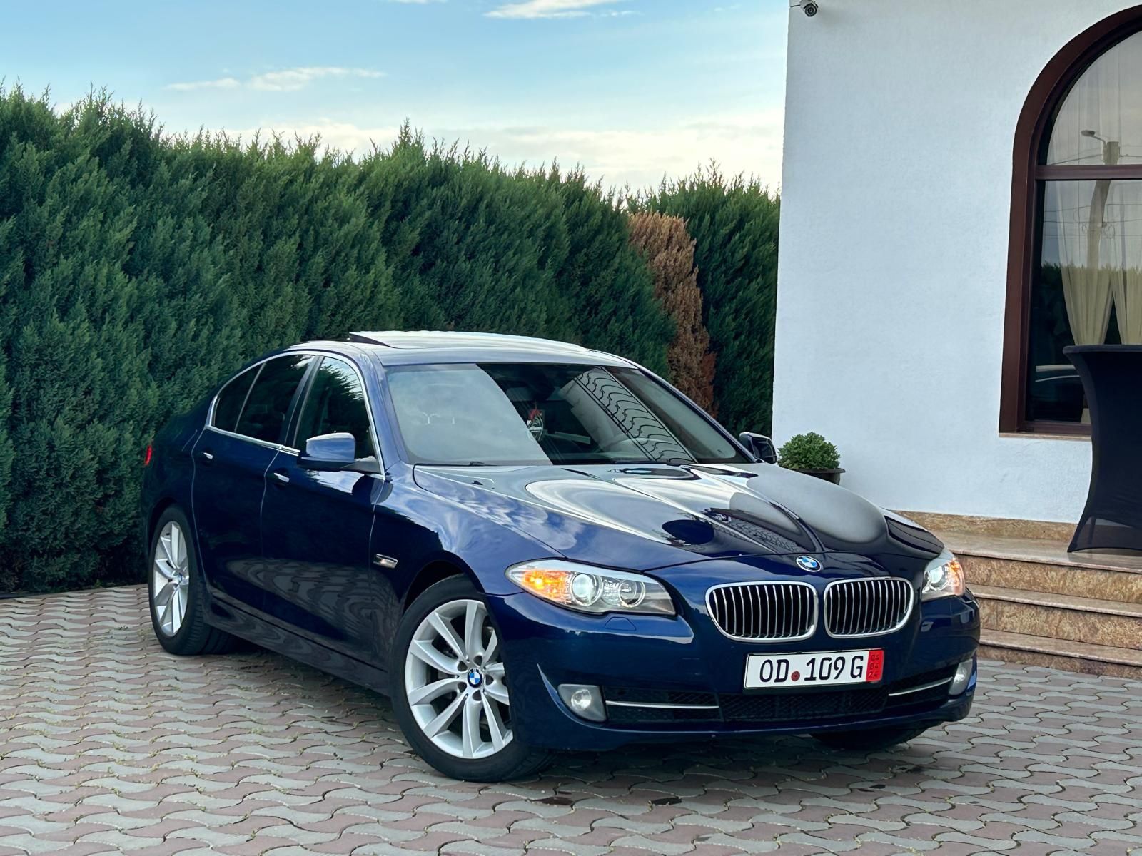 BMW Seria 5 , F10 , 520D , Automat