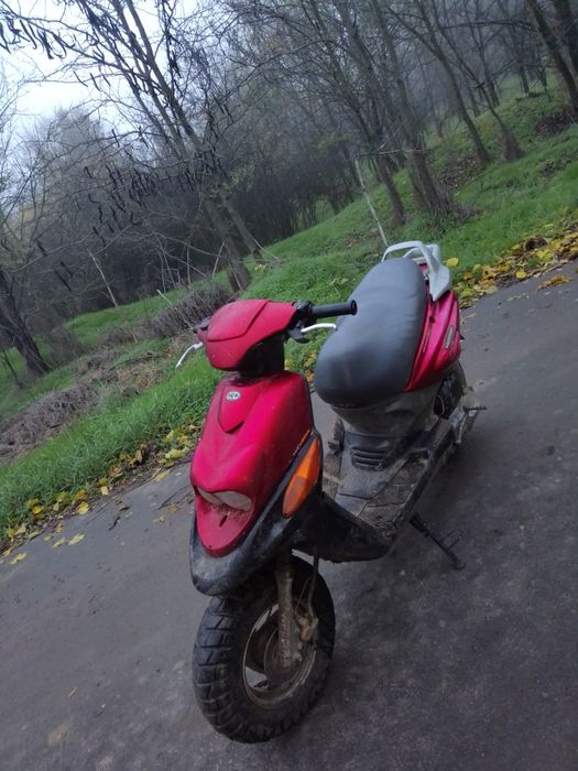 Vând scuter de camp