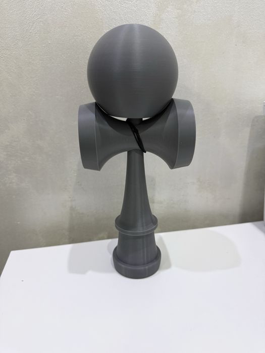 Kendama gigantica