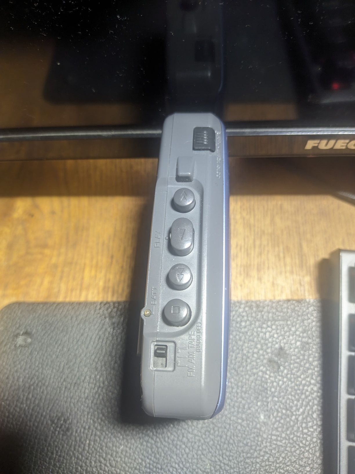 Sony wallkman WM-FX195  с радио ,мегабас и AVLS