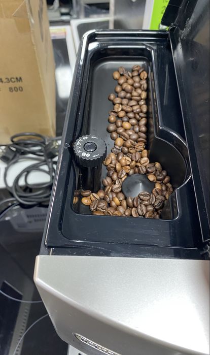 Кафемашина Delonghi Magnifica Automatic Cappuccino