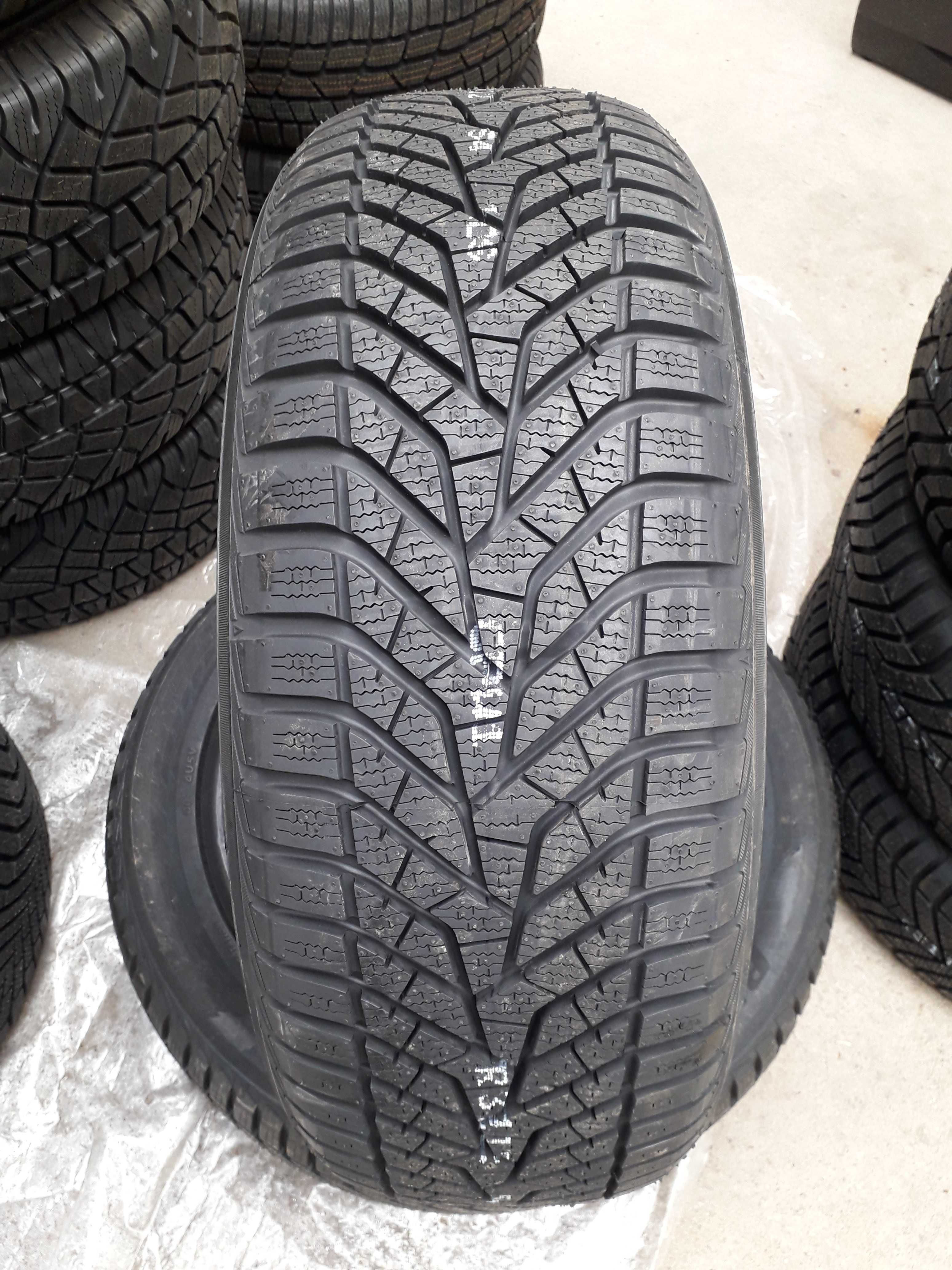 1 Нова зимна гума R18 215/55 Yokohama BluEarth Winter V905 95V