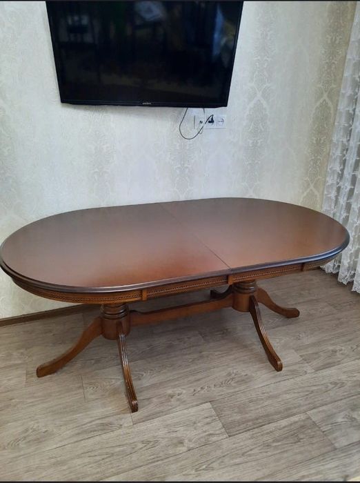 Продам стол в отличном состоянии