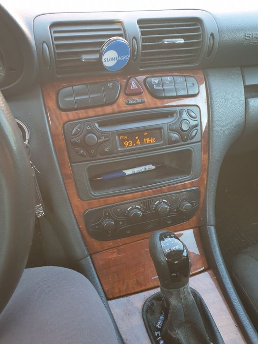 Мерцедес c2000 ku.136kn