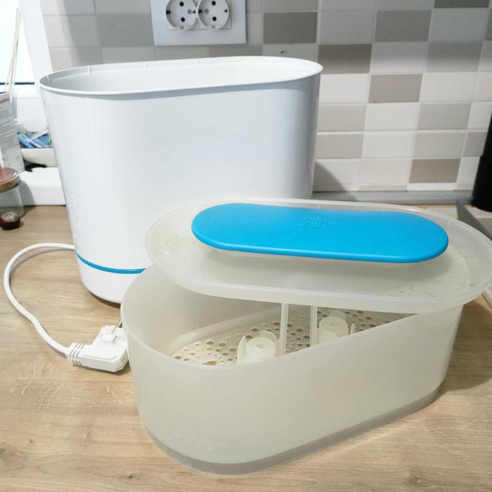 Vând sterilizator pentru biberoane Philips