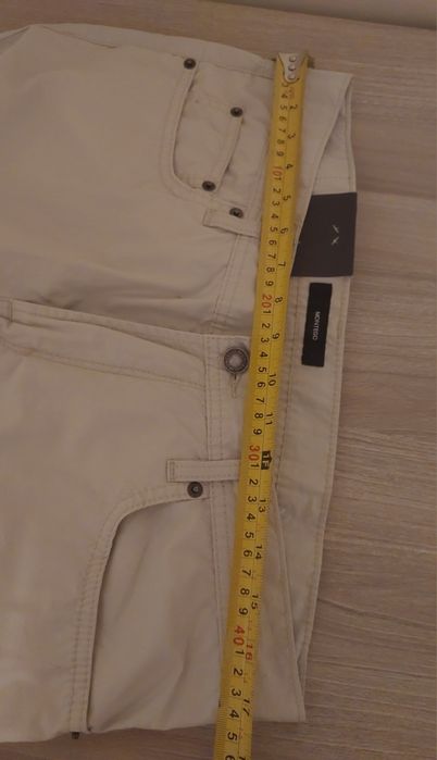 Vand pantaloni barbati Montego și Christian Berg