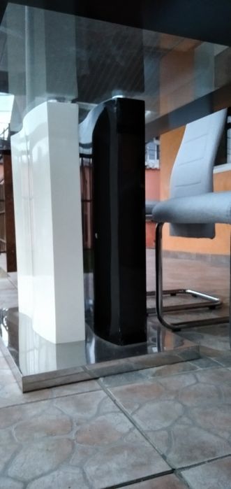 Masă de sticlă/6 scaune noi