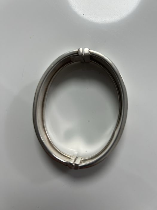 Bratara argint model deosebit.