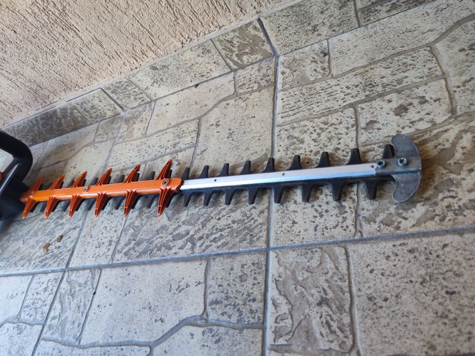 Foarfeca de gard viu Stihl HSA 86 , Trimmer thuia