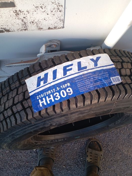 Продам б/у резину есть диски на клиновой КамАЗ без камерка