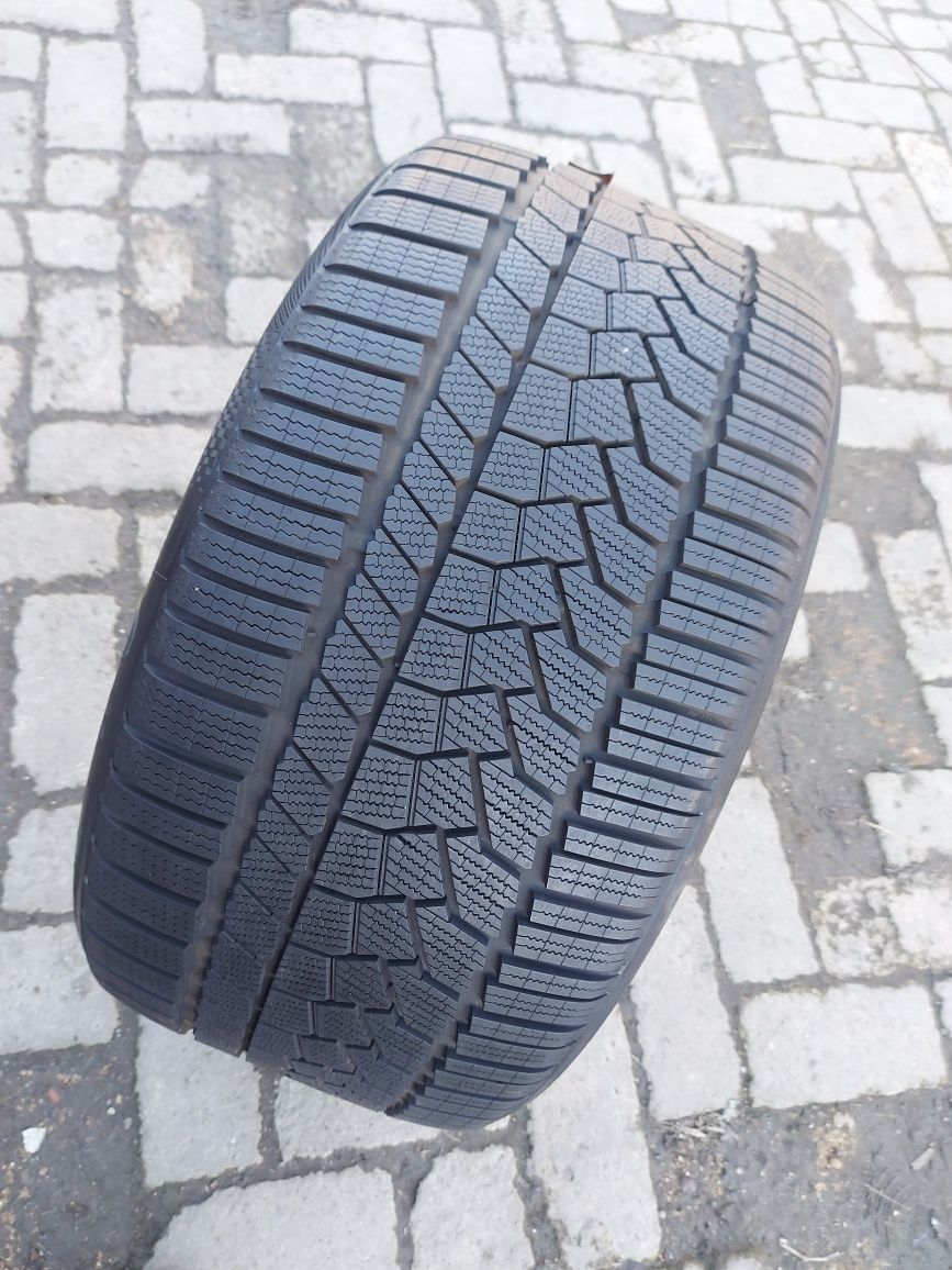 O bucată 295/285/265 45/40/30 R21 M+S iarnă - una Pirelli Continental