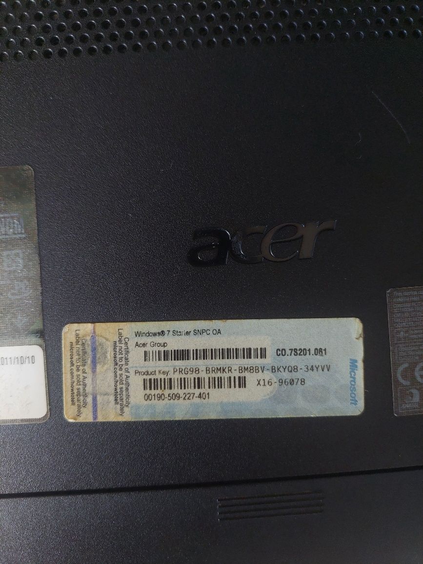 Мини лаптоп Acer