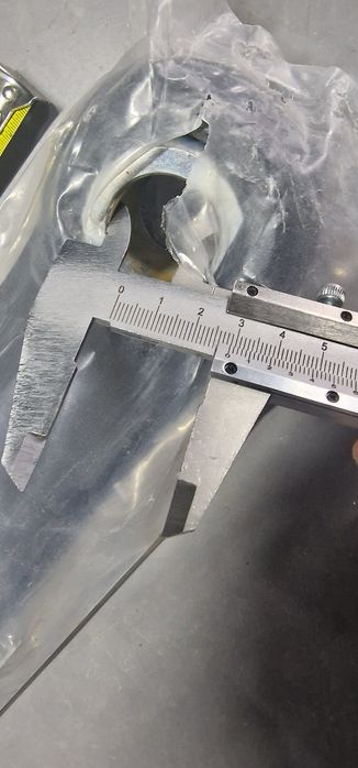 Tirant inferior tractor new holland valtra same fiat fendt deutz masse