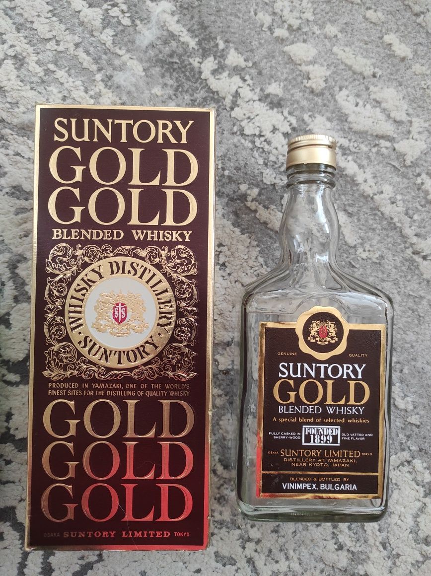 Suntory Gold бутилки и опаковка