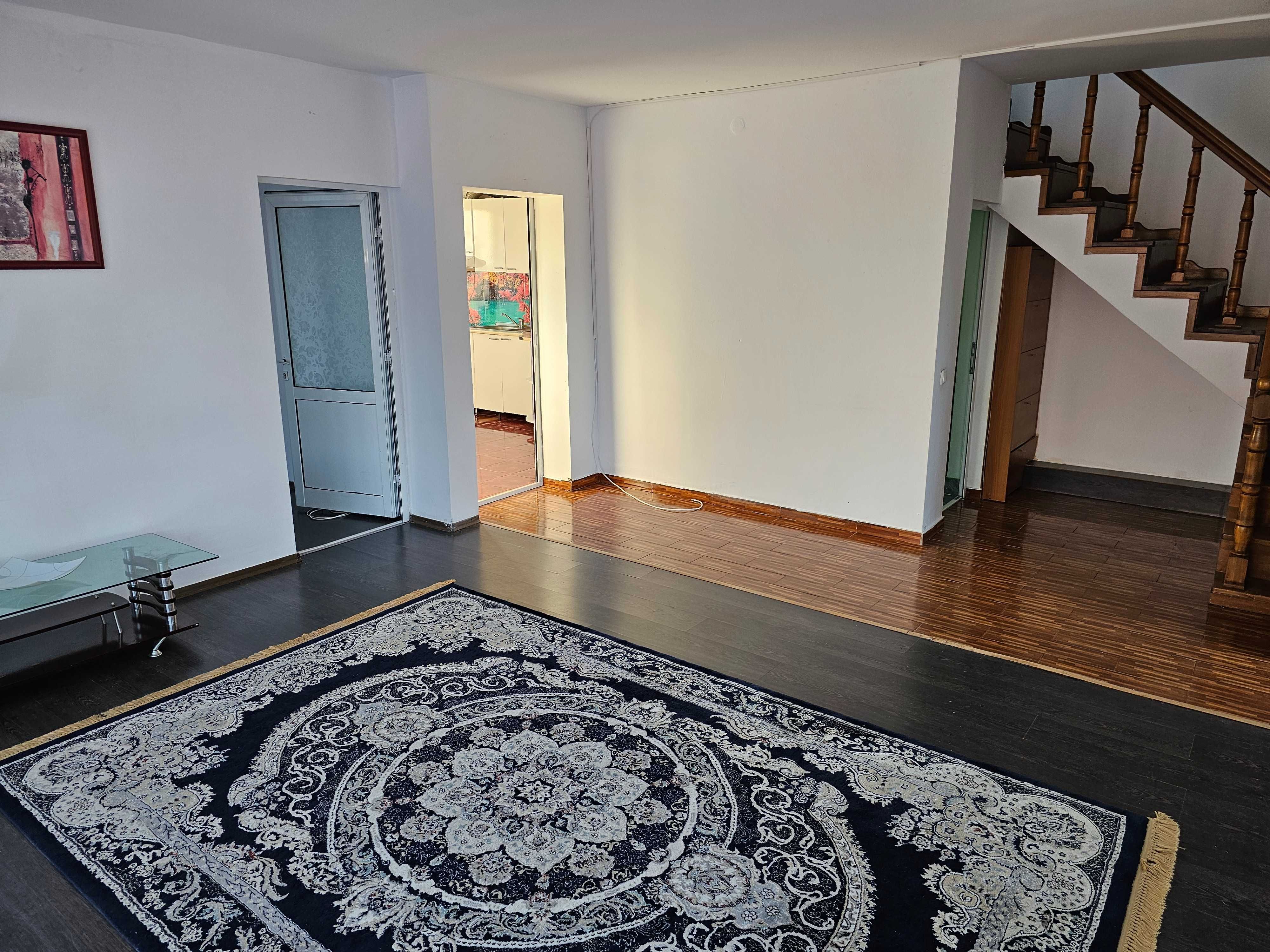 Casa individuala de vânzăre 4 camere Dumbrava Rosie / Piatra Neamt
