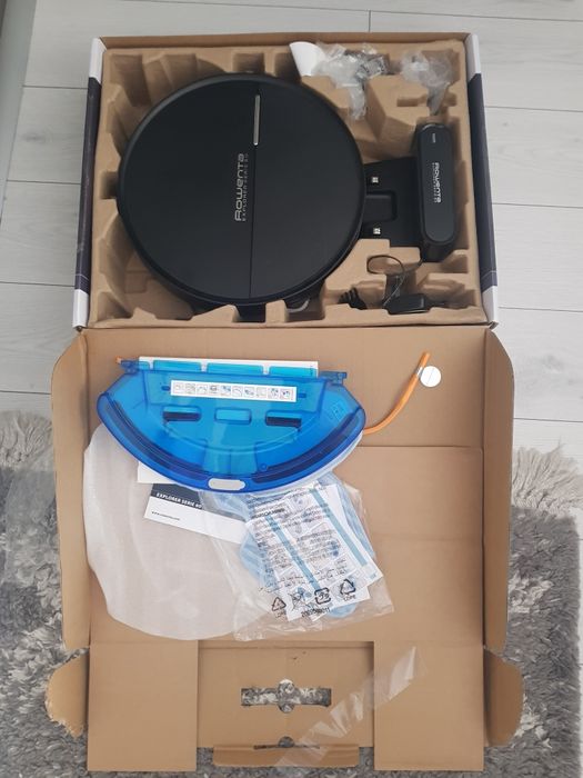 Aspirator robot rowenta