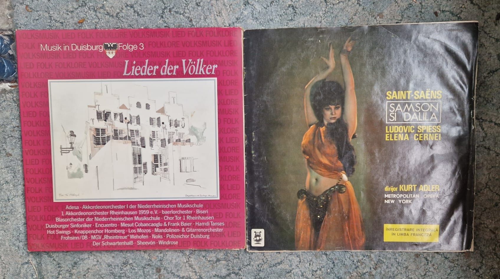 30 Viniluri cu muzică simfonică.