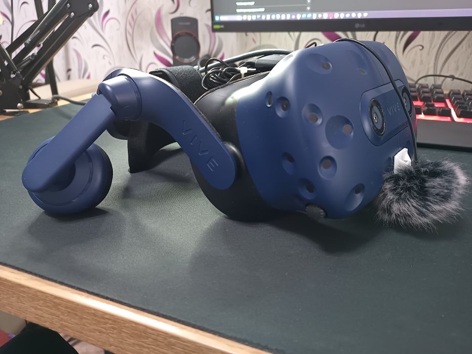 HTC Vive Pro / Полный Комплект / + конт-ры Valve Index/боевой штурвал