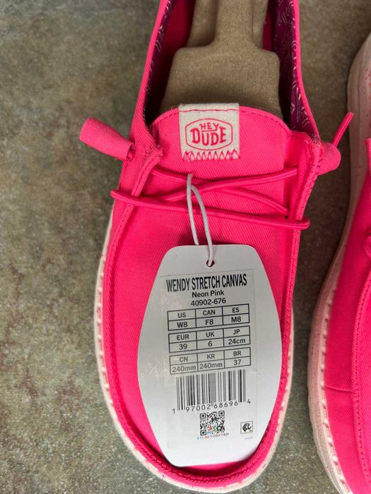 нови обувки hey Dude 39 номер