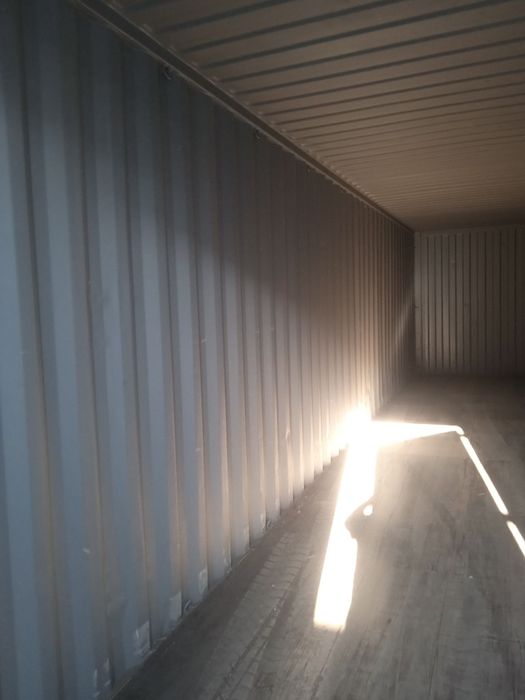 Kontener sotiladi 6 metrlik va 12 metrlik