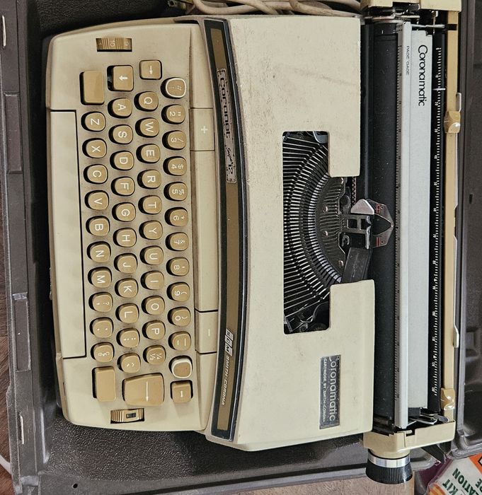 Masina de scris vintage Coronamatic