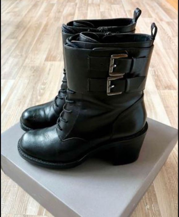 Дамски боти Zara в отлично състояние