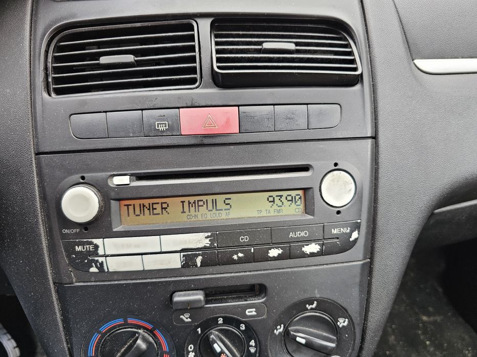 Sistem audio cd-player fiat