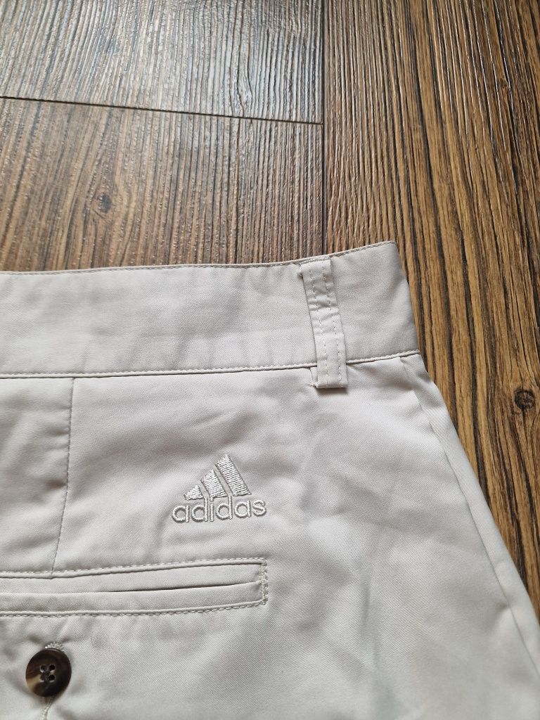 Страхотни мъжки къси панталони ADIDAS  размер 38