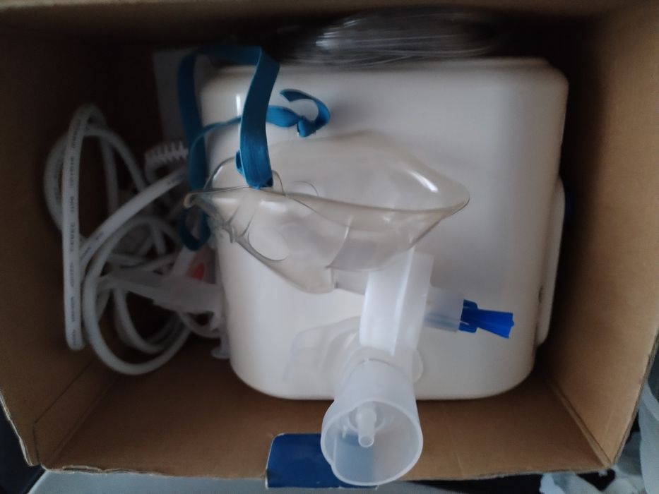 Aparat aerosoli cu compresor Omrom