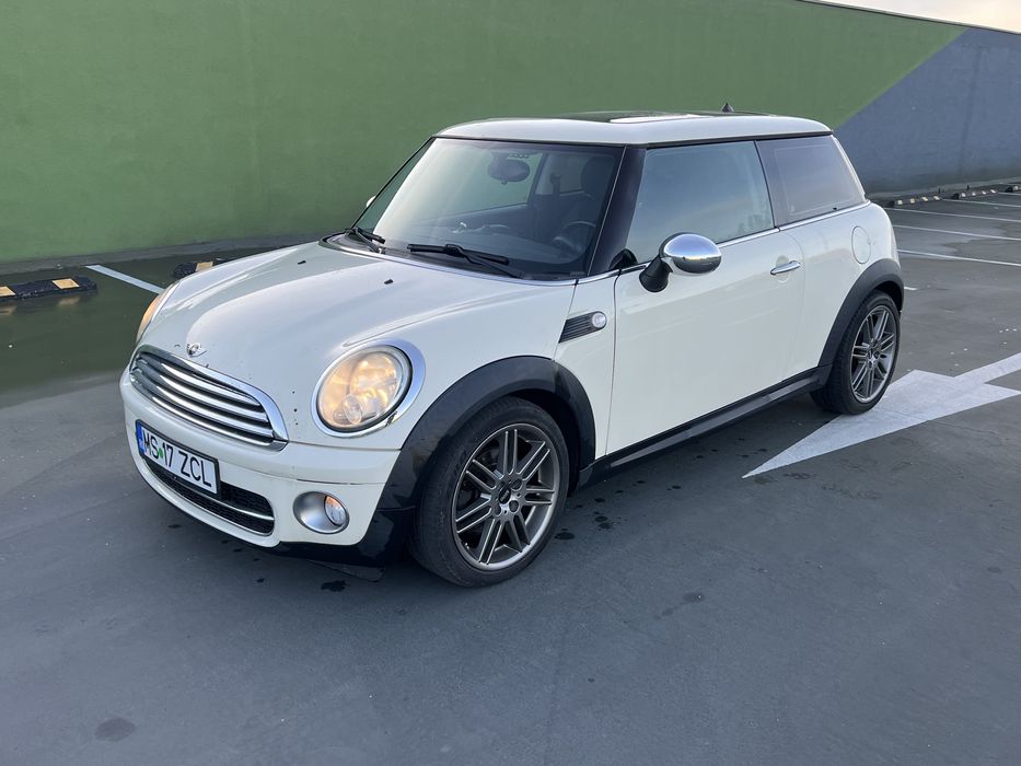 Mini One Cooper 1.6 diesel trapa/panoramic,incalzire scaune, 109 cai!