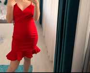 Vând rochie perfectă ptr o zi de mers la nunta