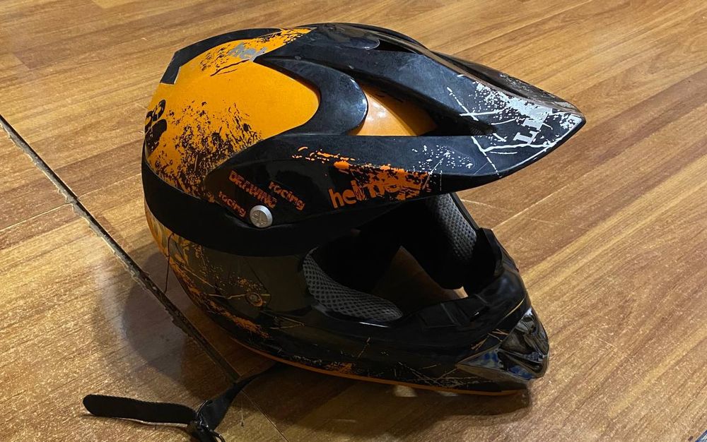 Продам шлем эндуро